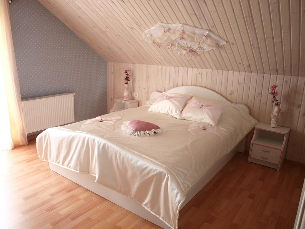 Guest House Kalnu Pupoli Šenheida 部屋 写真