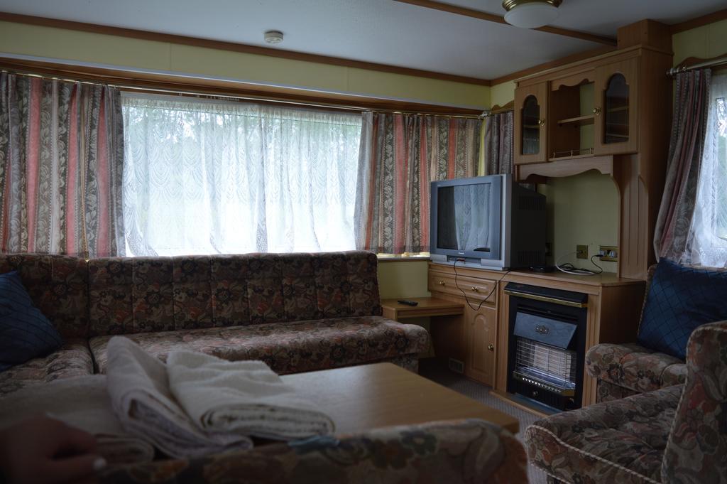 Guest House Kalnu Pupoli Šenheida エクステリア 写真